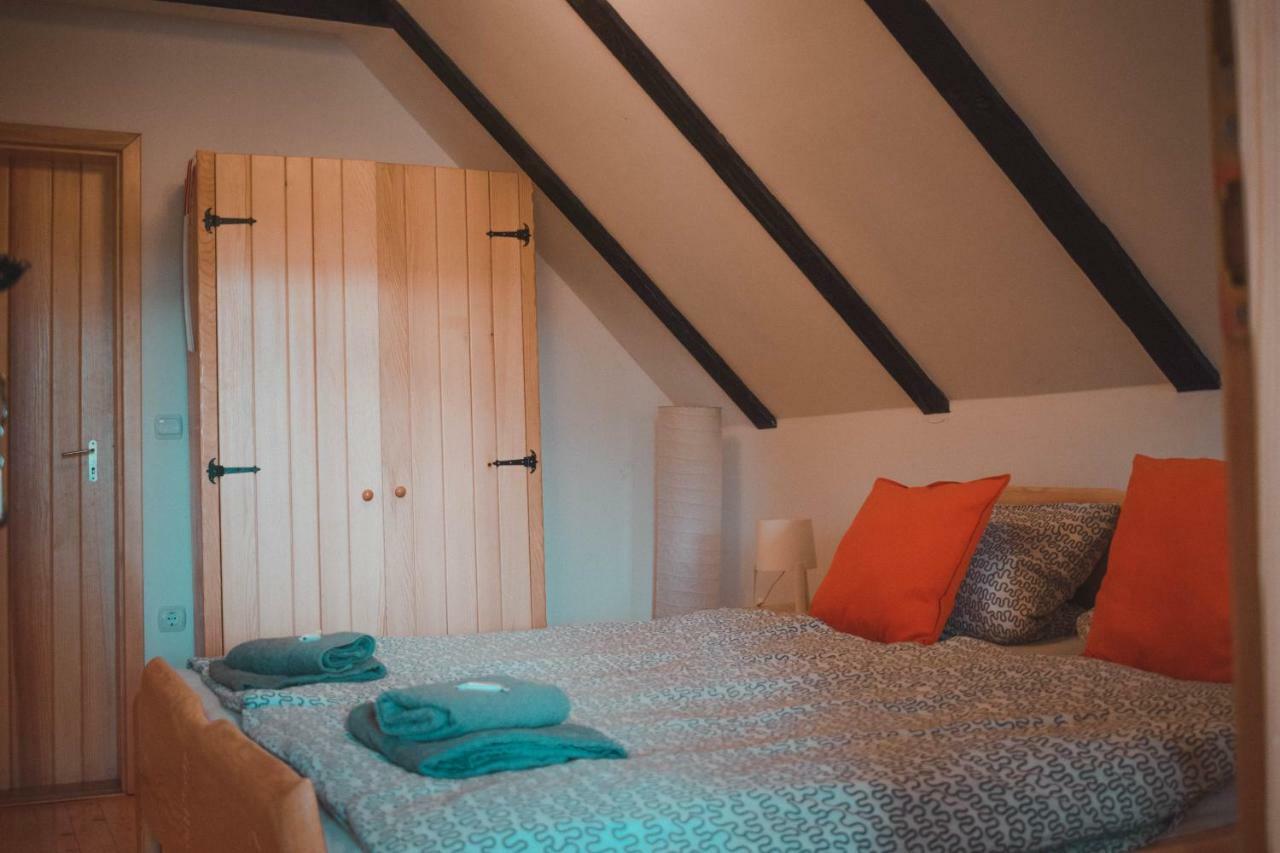 Sobe Na Vinskoj Cesti Zmajevac Apartment Екстериор снимка